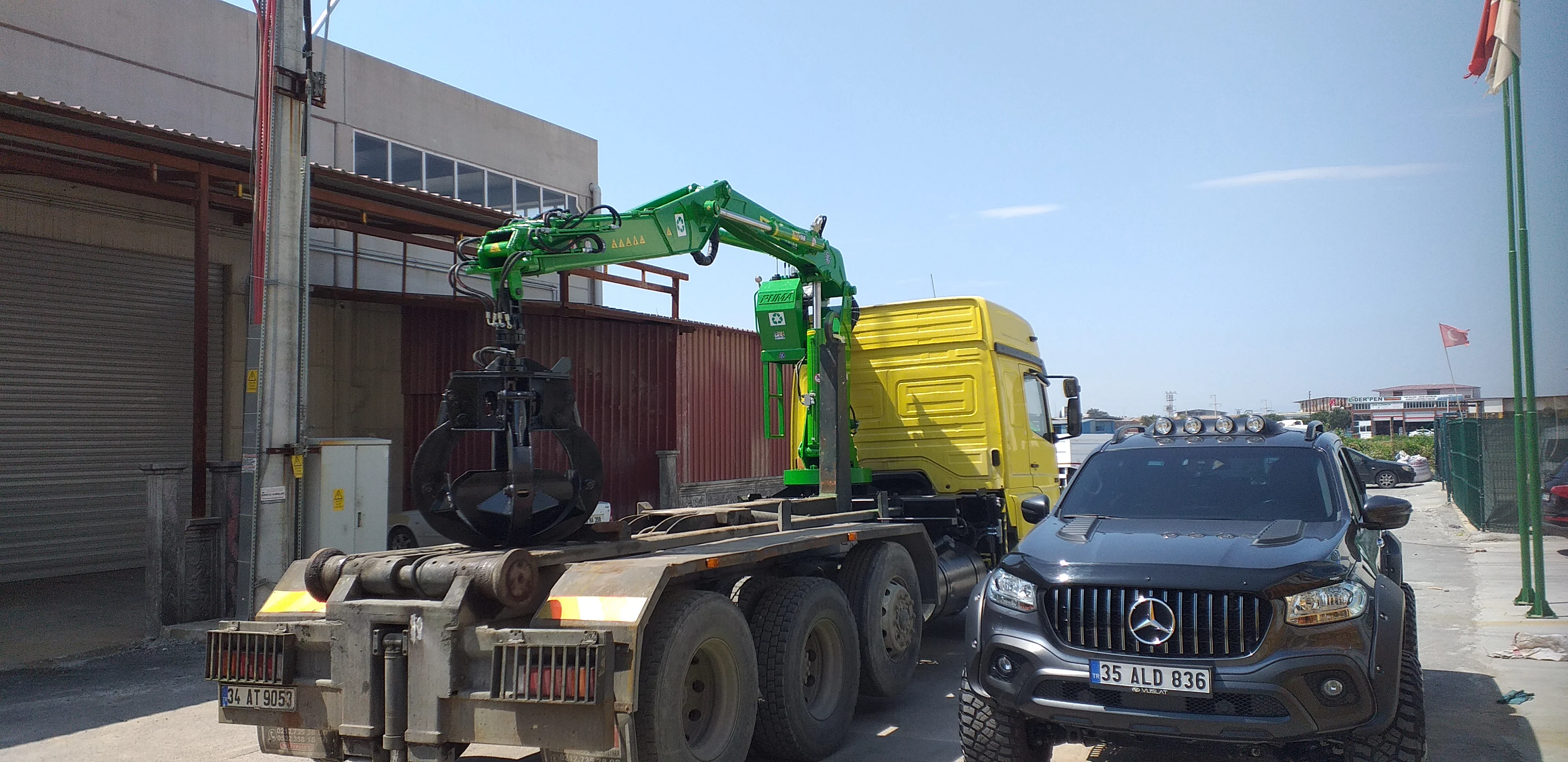 scrap grab attachment hydraulic