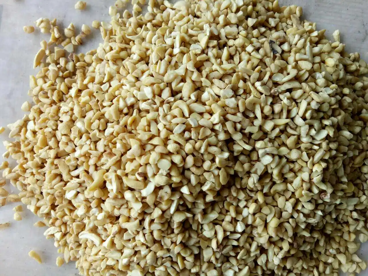 
Premium Quality Made in Viet Nam CASHEW KENREL Baby Bits with Best Prices 