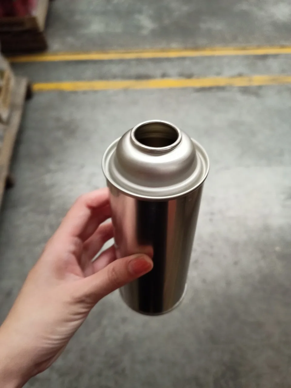 Банки оттенок хорошего качества пустые аэрозольные банки Оловянная банка спрей для волос газовая печать 4-6 цветов Доставка из Вьетнама