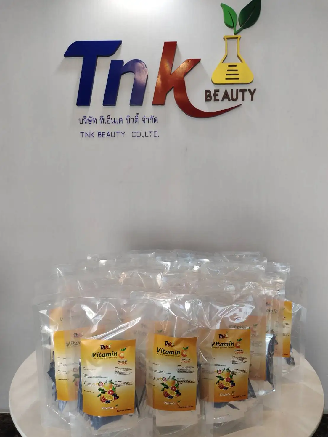 Vitamin C premium grade, contains collagen and 7 types of berries. Best product form Thailand