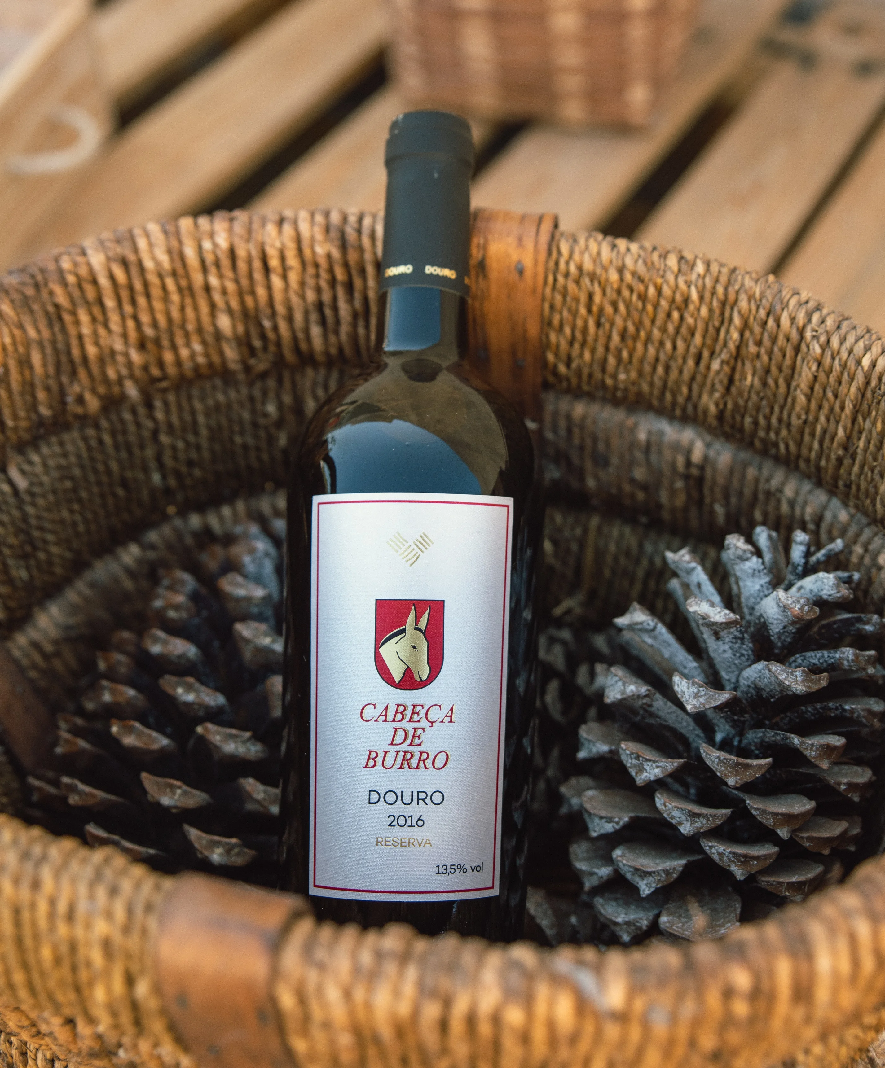 Красное сухое вино Cabeca de Burro источник Douro из Португалии
