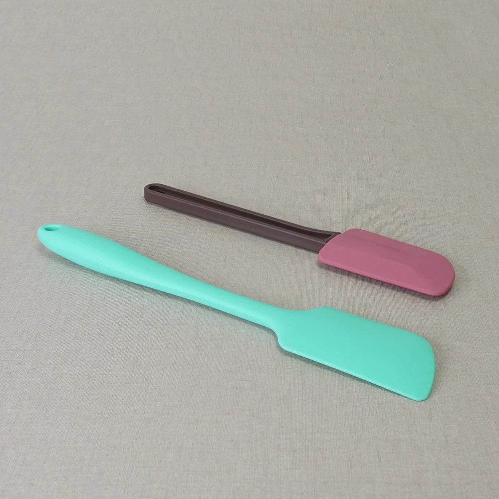 Термостойкий бесшовный кухонный силиконовый шпатель со стальным сердечником [Holar] Тайвань