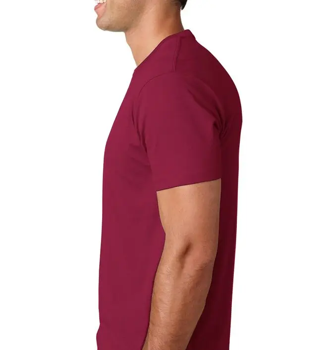 Sporty Style Round Neck Unisex Tee with Custom Logo Print Breathable Fitted Fitness Tee Maroon color crew neck cotton t shirts