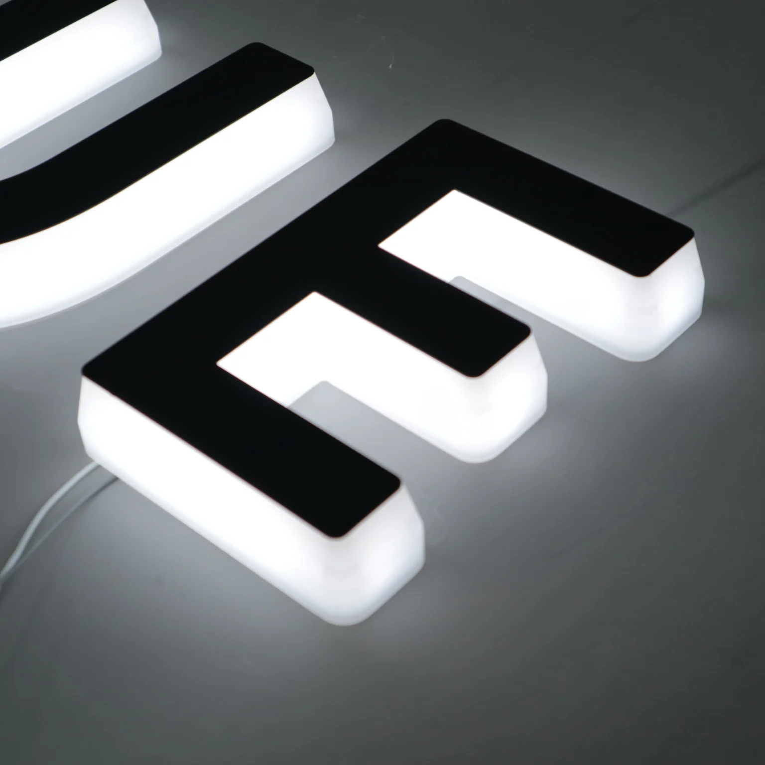 3D Letters Custom Logo Signs Acrylic Led Letter Light 3D Plastic Signs Alphabet Acrylic Letters