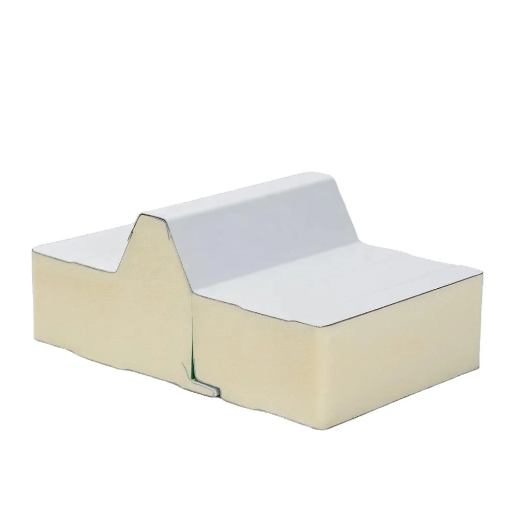 
Polyisocyanurate sandwich panel on the roof 