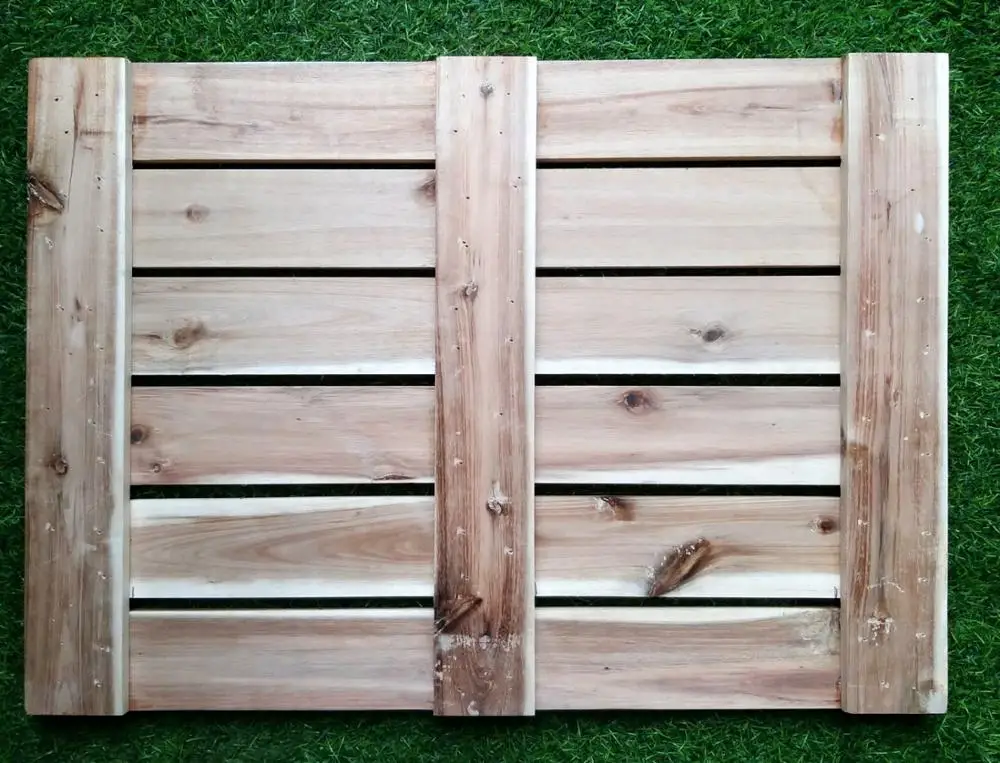 
Wooden Mat 