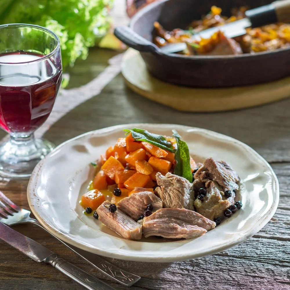 340 g Meat chunks Wholesale Russian Premium Quality with Juniper Berries Stewed Venison Sterilized Canned Meat