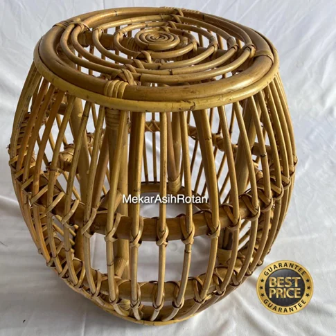 Handmade rattan round coffee table, natural color
