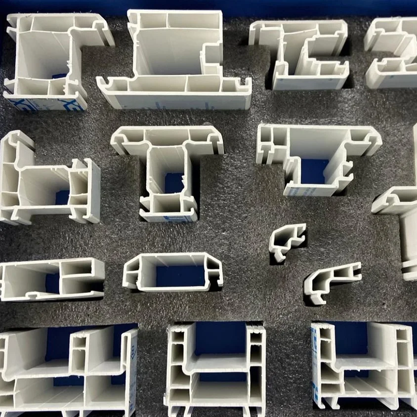 Новейший профиль окон из НПВХ с ламинированной глянцевой поверхностью