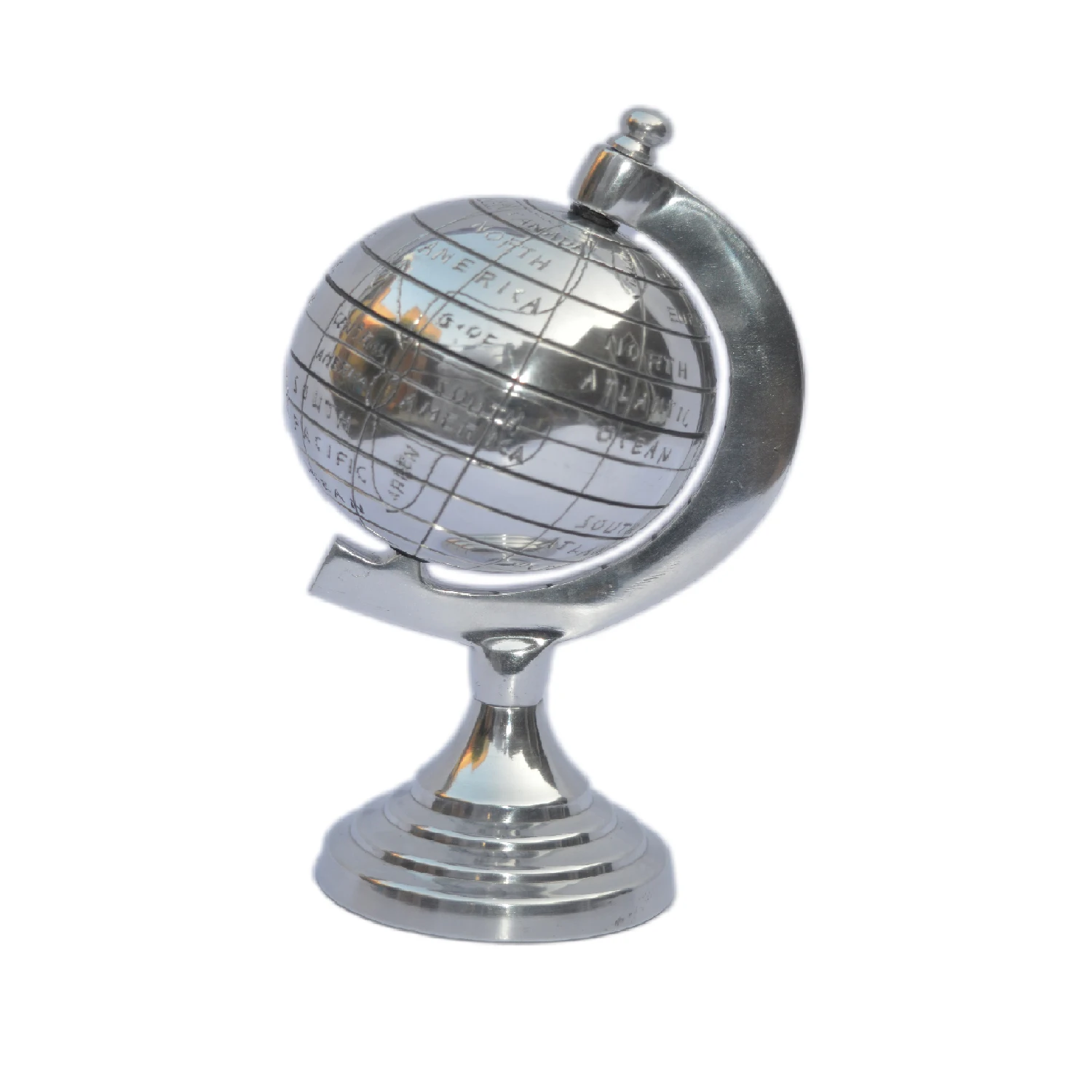 Original Solid Metal Design Globe And Wooden Material Based With Brass Antique Finishing Modern Design Globe