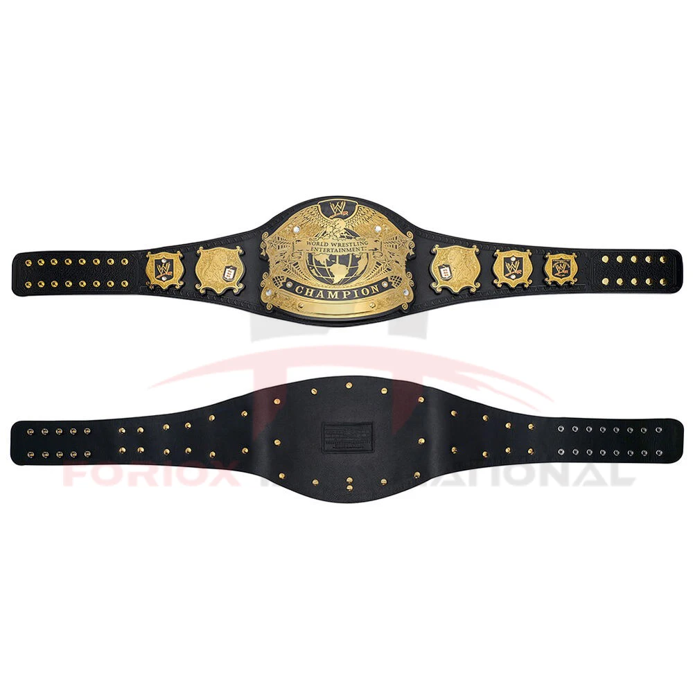 Оригинальные ремни чемпионов чемпионата мира по борьбе в США