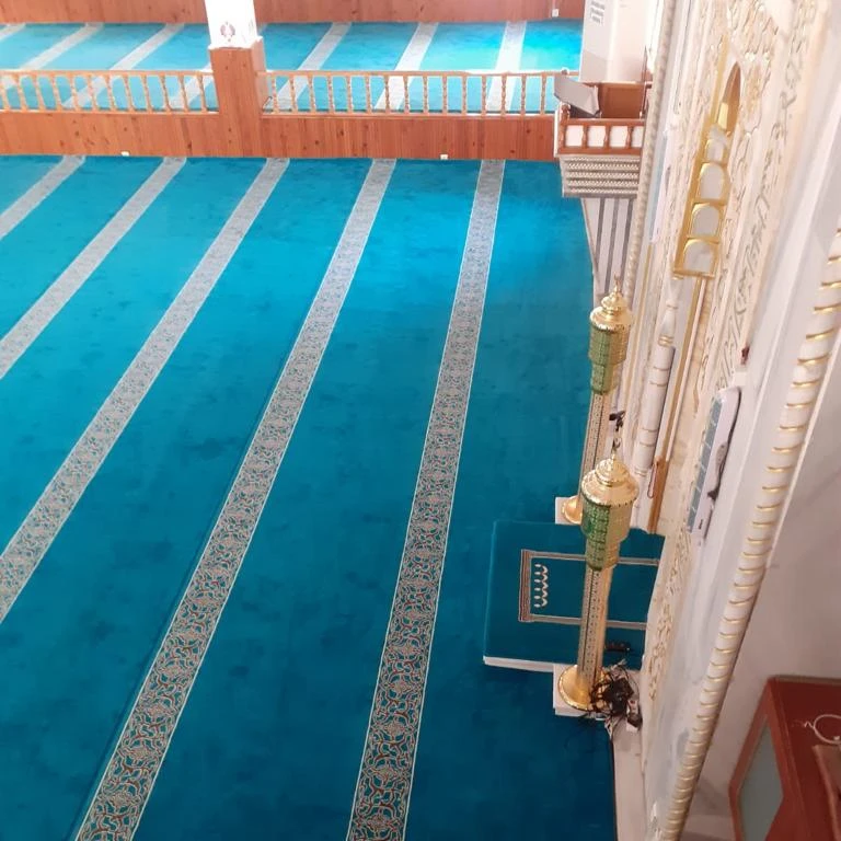 Mosque carpet  special woven special patterns  acrylic polypropylene wool carpet top quality wall to wall carpet best price