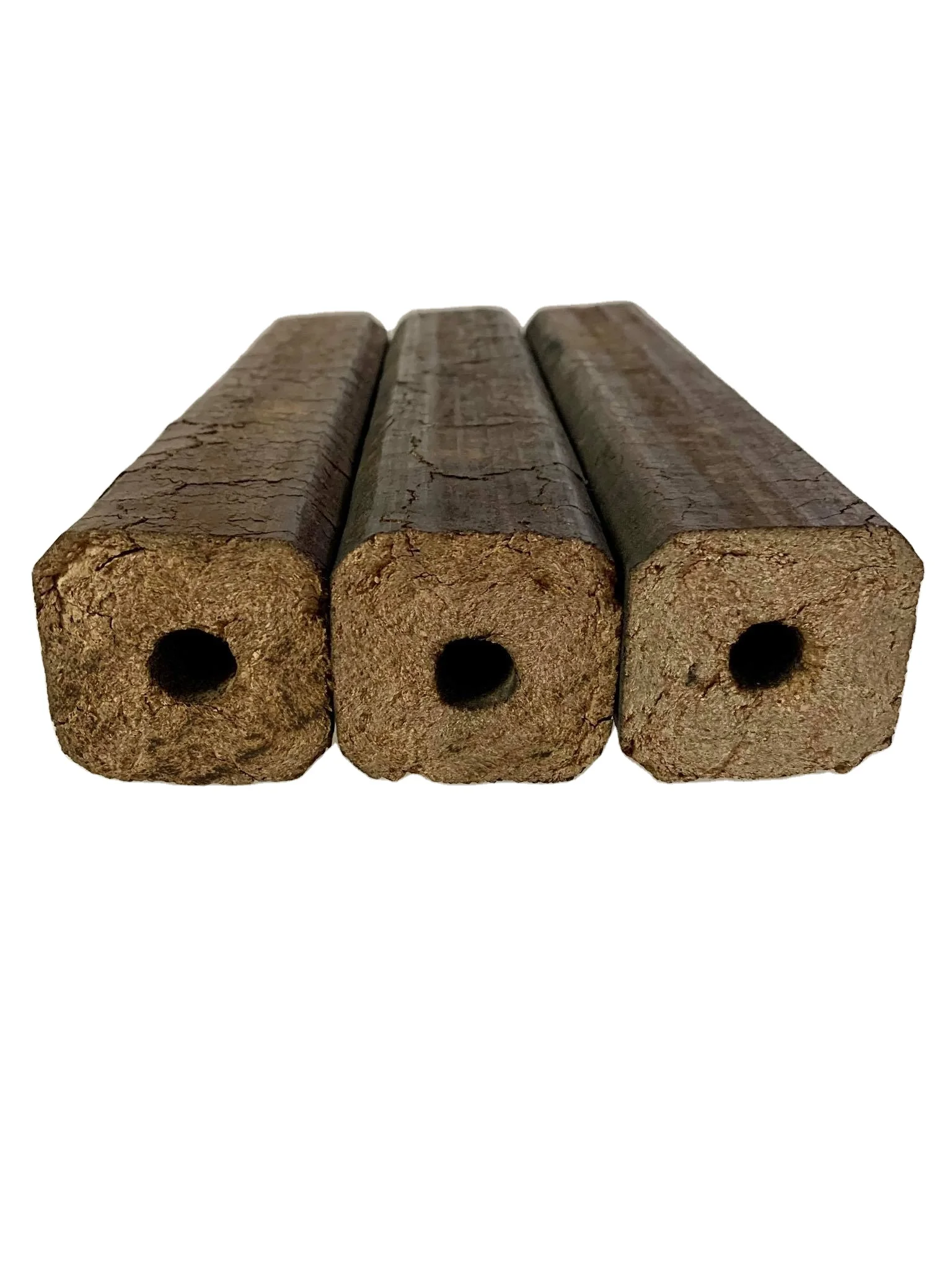  Брикетка из прессованных опилок для производства огнеупорных бревен и древесного угля