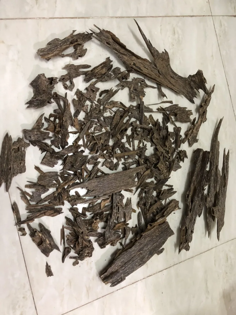 TRIPLE SUPER ANT NEST OUD CHIP FROM JUNGLE OUD OF VIETNAM - HIGH QUALITY PRODUCT