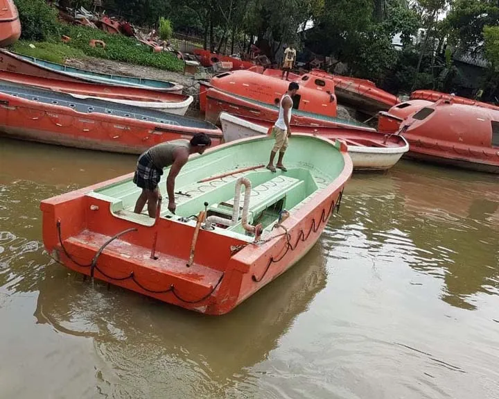 Lifeboat Hull for Tourist boat, Fishing boat, Dutch Tender boat ERNST HATECKE GMBH Germany made Enclosed Lifeboat Bangladesh