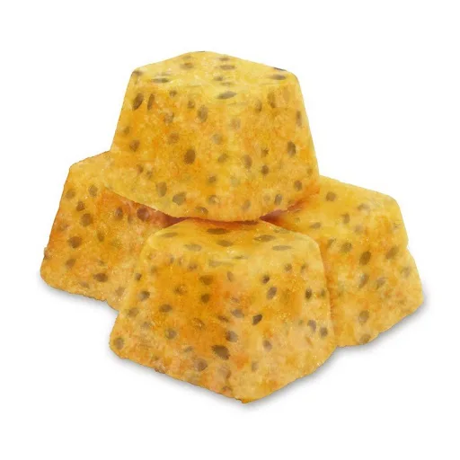 Best quality Frozen passion fruit with 12 months shelflife - Passion fruit puree cube - Passion fruit seed