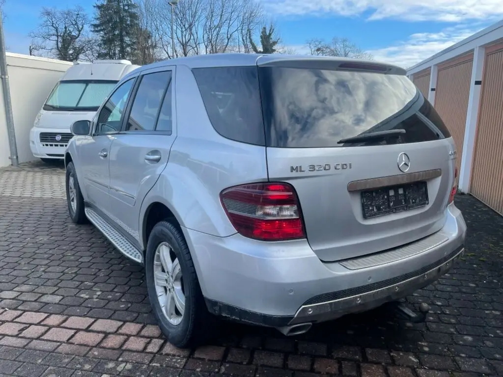 2006 ME RCEDES BENZ C320 USED LHD