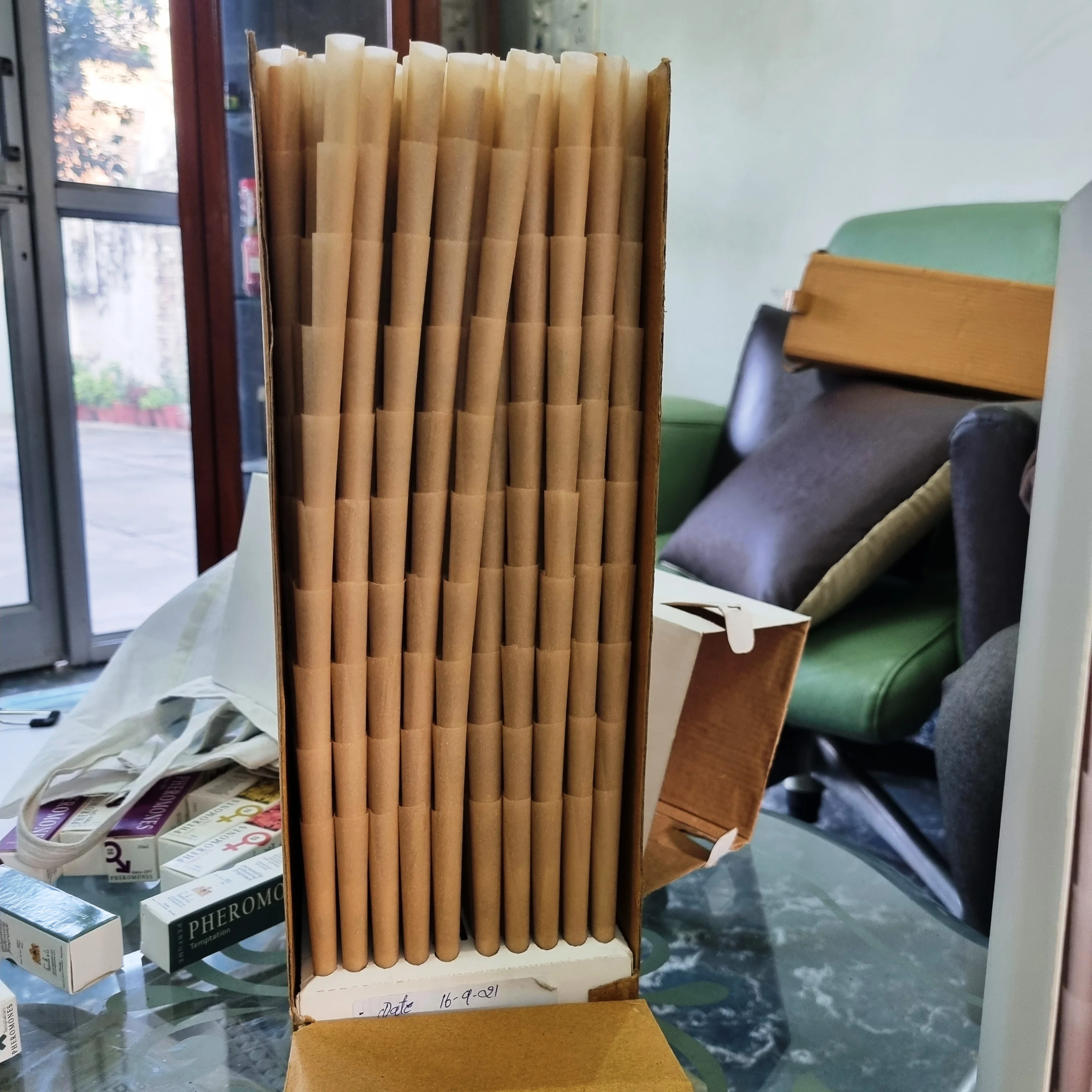 Cordia Roll or paper cone filling sticks in Bamboo and specially designed plastic sticks for easy filling or packing your cone