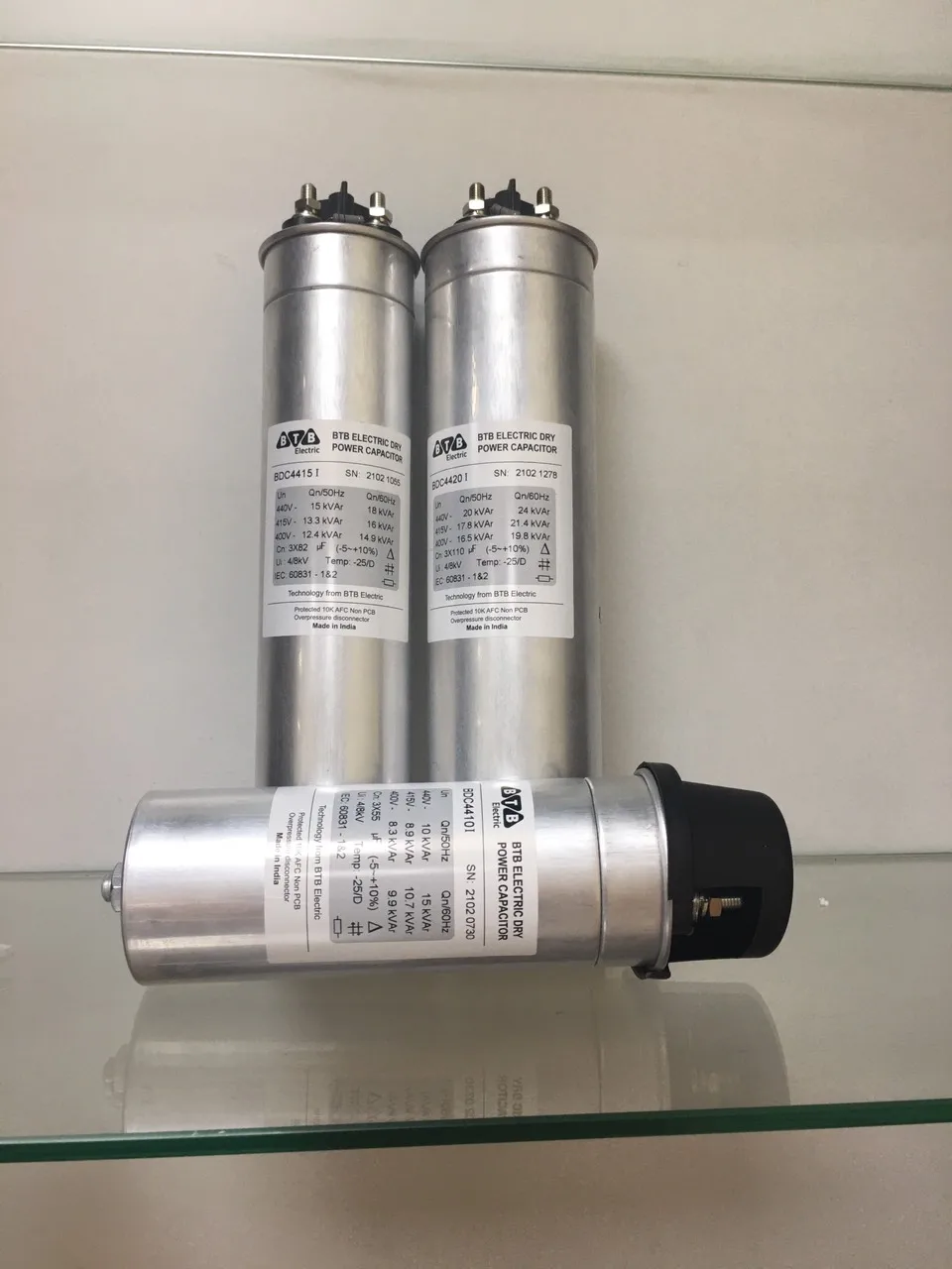 Correction capacitor 25 kvar 3 phases 440v round type-new model 2021  Made in TURKEY