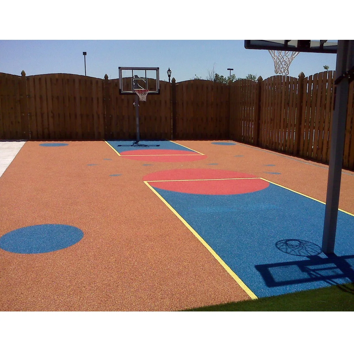  Производство высококачественных резиновых гранул для пола по оптовой цене