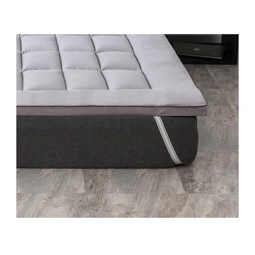 Light Grey Anti-Pull Skin-care Air-permeable Knitted Quilted Waterproof Mattress Protector Cover For All-Season