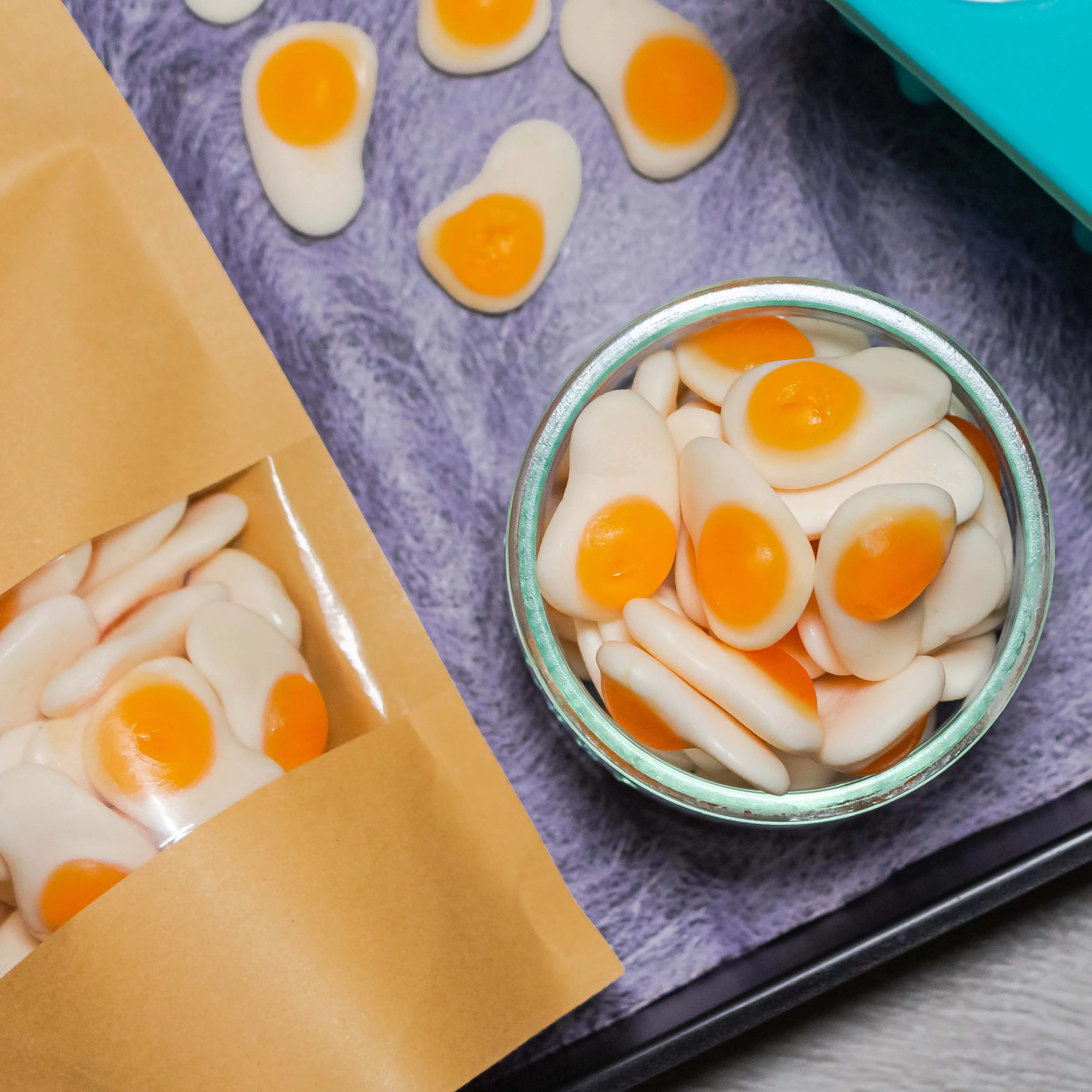 Конфеты тролли, жевательное яйцо (большое)