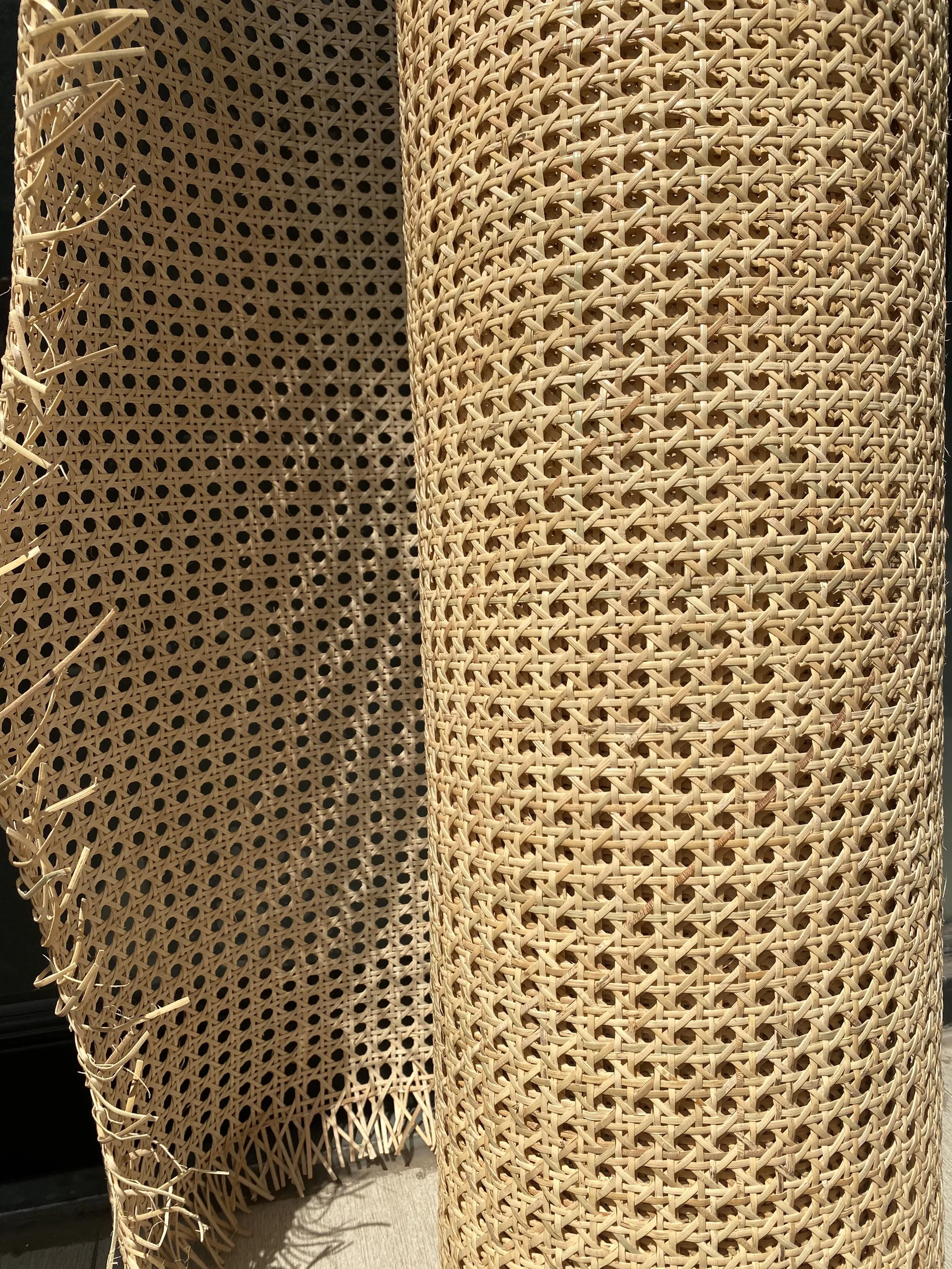 1/2 Mesh 2.5mm Rattan Webbing Roll Material Natural Rattan Cane Bleached Webbing Roll Rattan Material For Furnitures