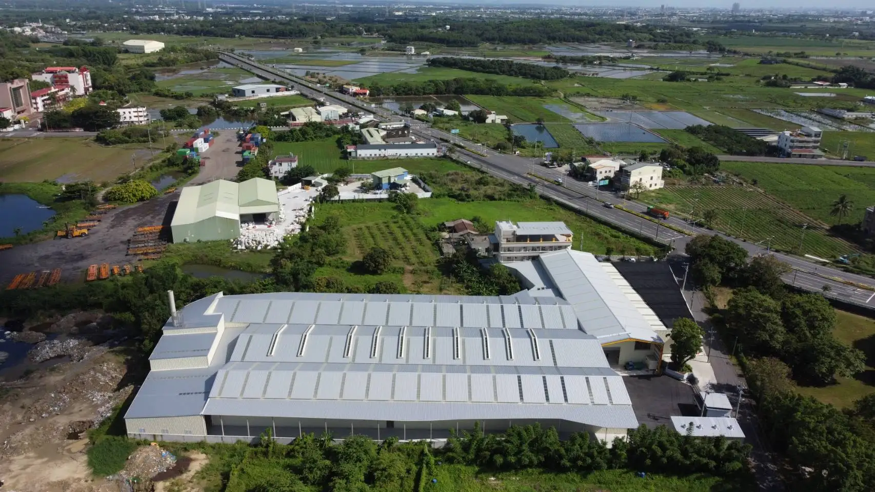 Sparkle quartz stone countertop surface Dot White Quartz 20 Mm  Engineered for kitchen or interior space