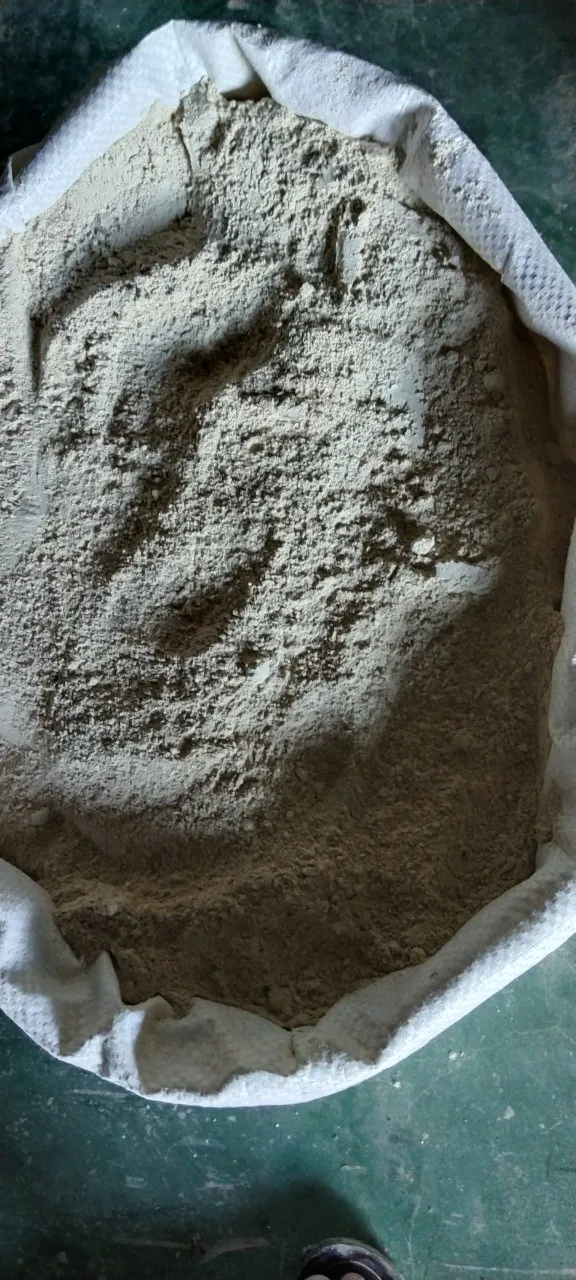 Shimp / Crab shelL POWDER SUPER SMOOTH OR SIZE for fertilizer from Vietnam
