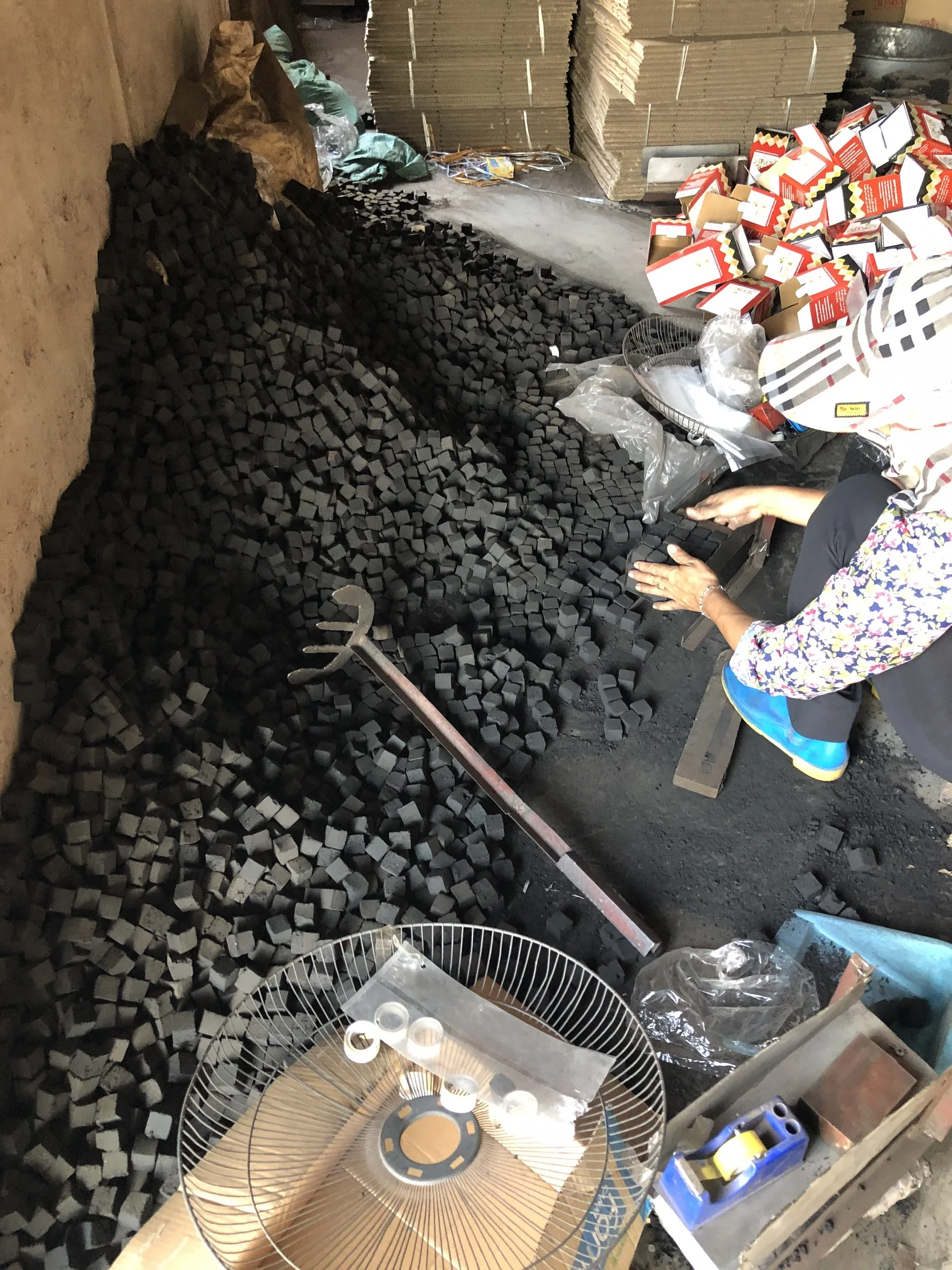 
Coconut Cubic briquettes shisha charcoal 