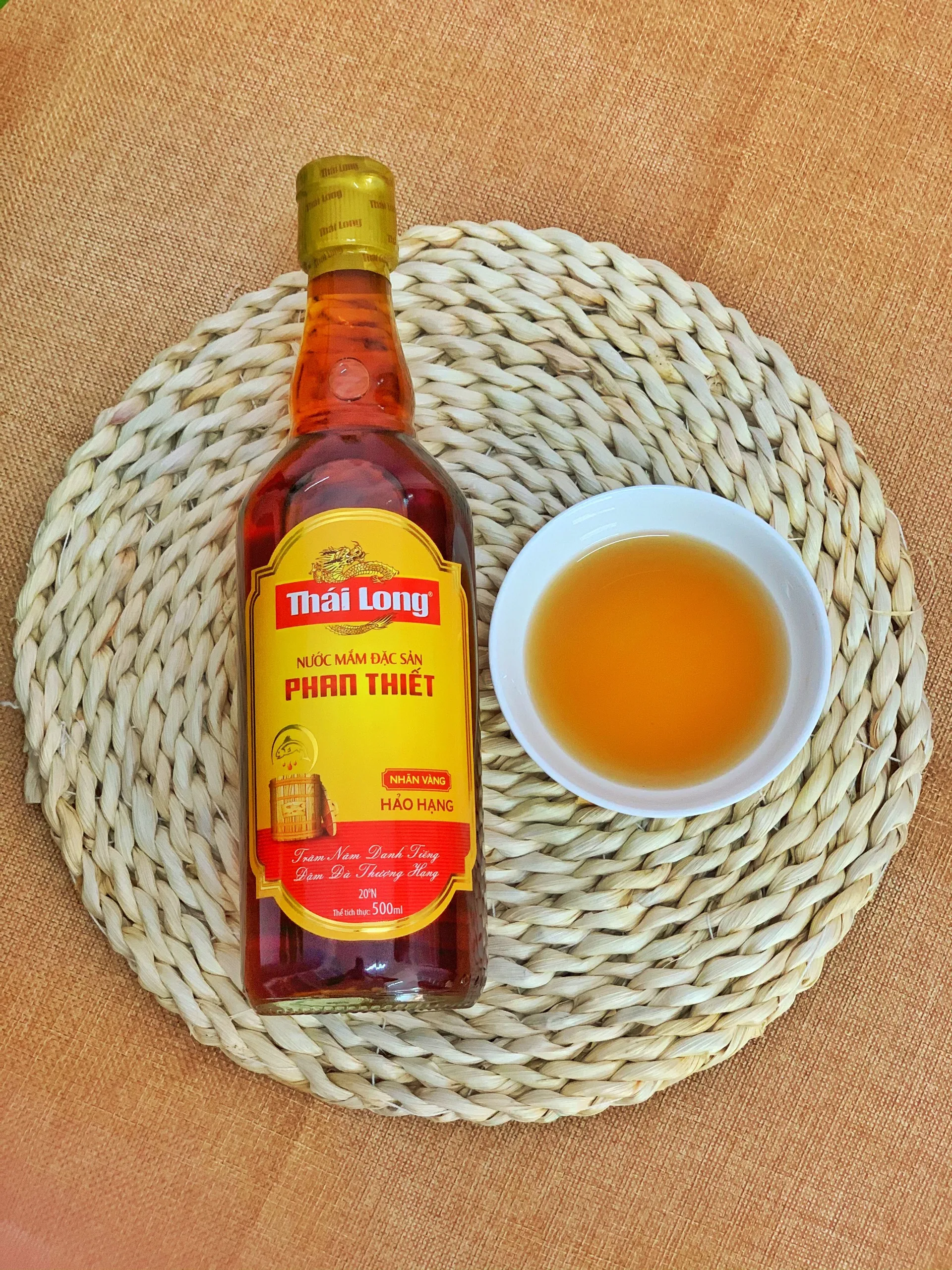 Hot Sale from Vietnam Fish Sauce OEM supplier -  Viet Nam Special Anchovy fish sauce 500ml Bottle-  famous in the world