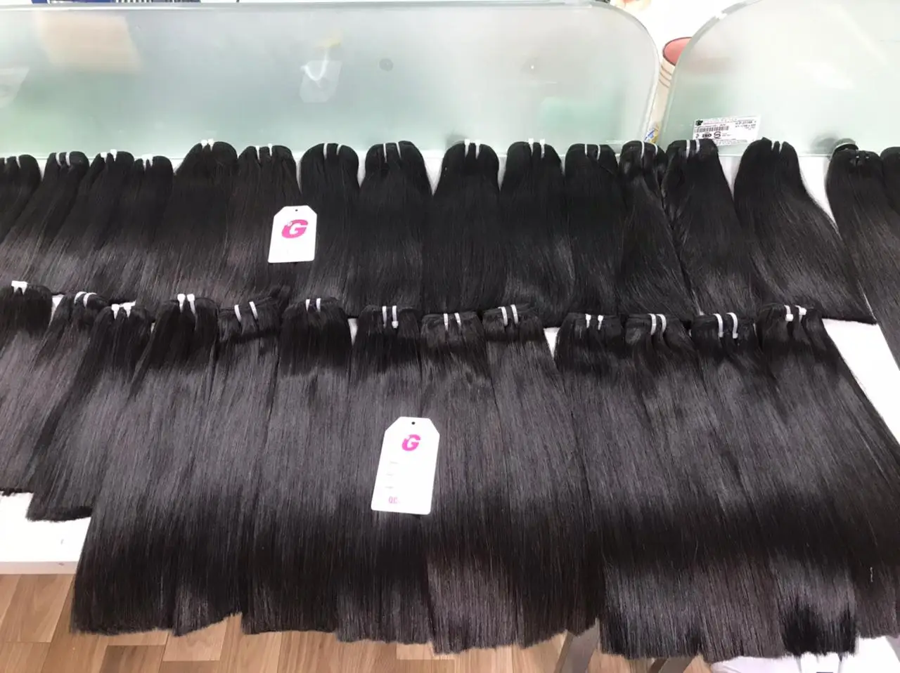 Cuticle Aligned BONE STRAIGHT Hair HUMAN HAIR EXTENSION to make HUMAN HAIR WIGS for black women