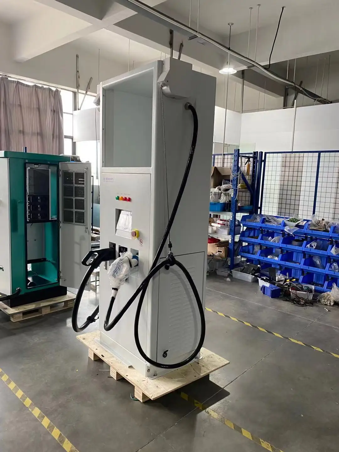 160kw ev charger ce сертифицированный DC CCS CHAdeMO китайский поставщик одноконнекторный коммерческий EVSE с платежной системой
