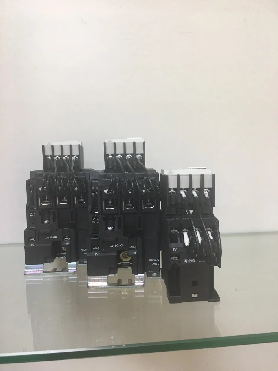 3POLES CONTACTOR 10 KVAR NEW MODEL 2021 MADE IN TURKEY