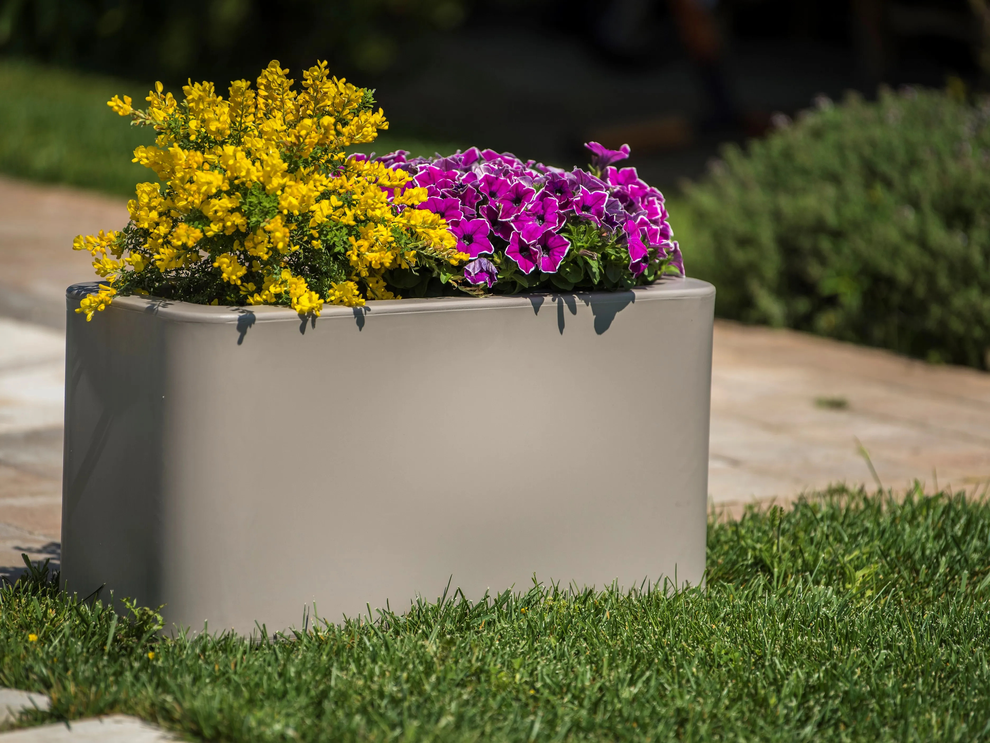 Best quality Italian Plastic Vase for Garden