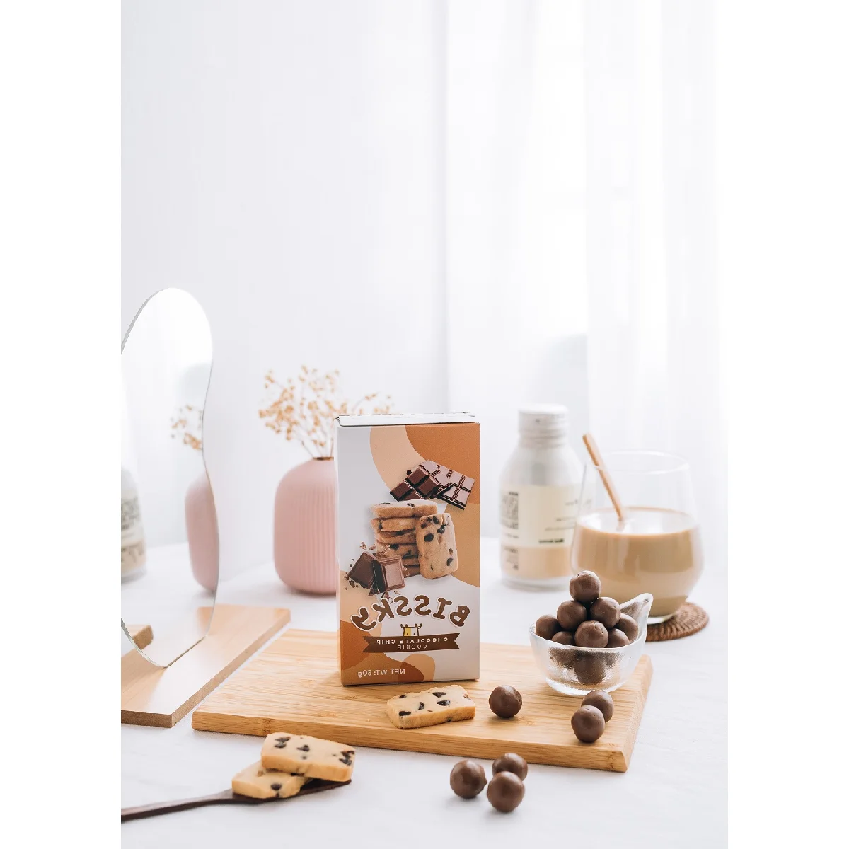 
Cocoa Type Semi Hard Texture Packaged Box HACCP Certificate Bissky Chocolate Chips Cookies 