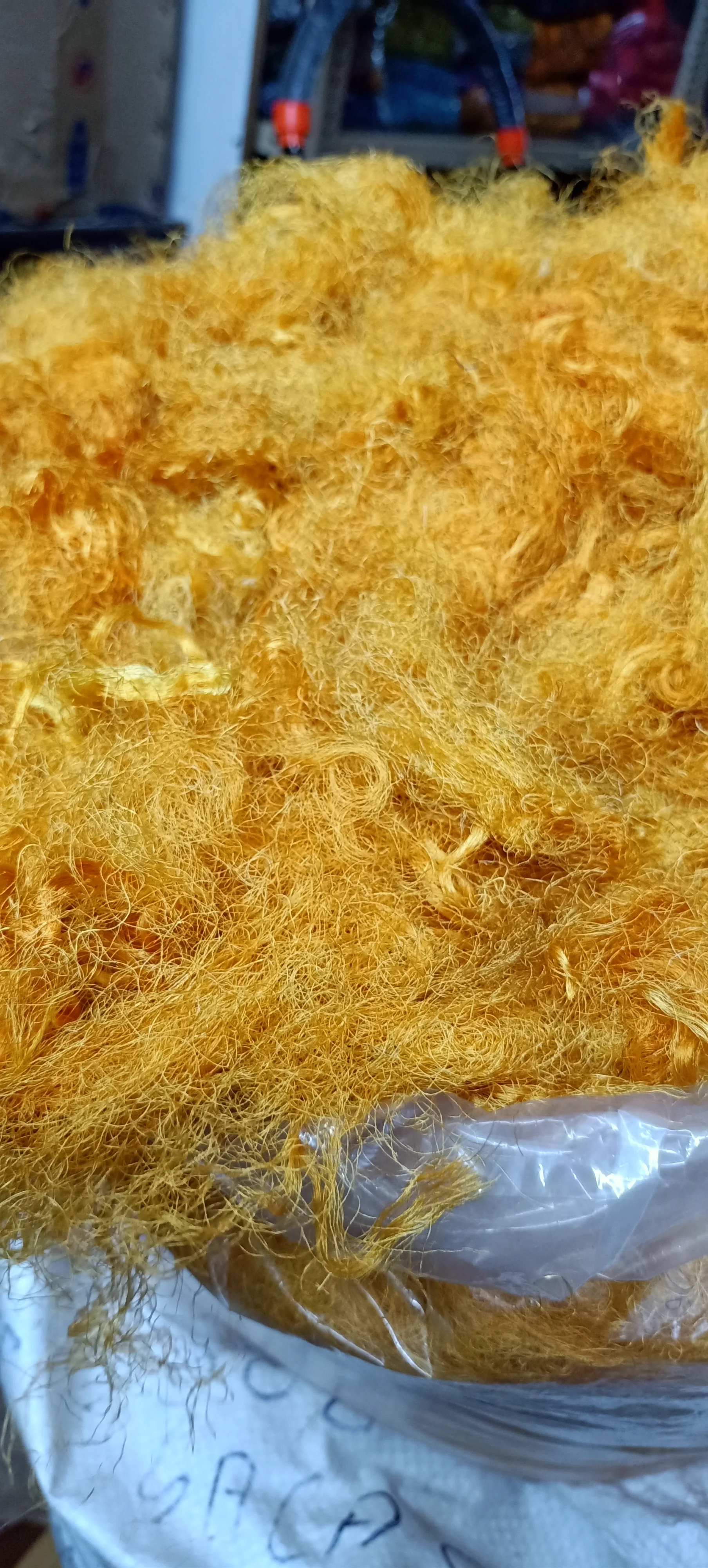 Sari шелковые отходы разных цветов