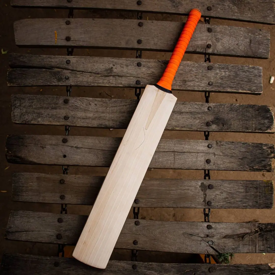 High Quality Stylish A+ Grade English Willow Players Cricket Bat