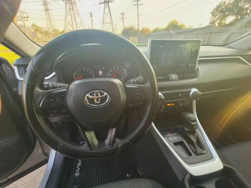 Buy 4*4 XLE 4dr SUV raf four for sale