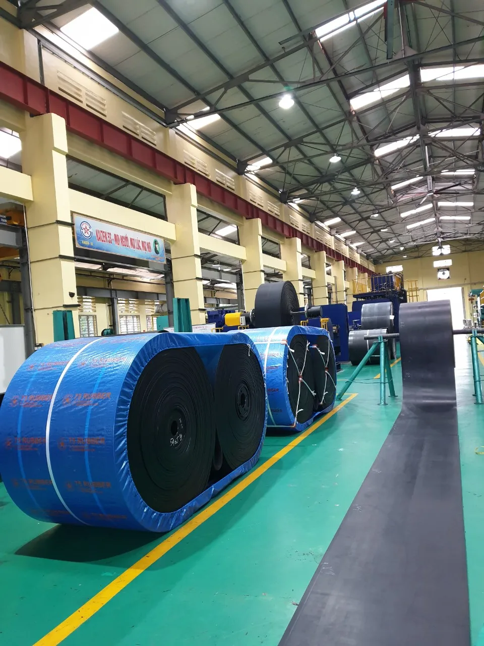  Термостойкий резиновый Конвейерный ленточный транспортный горячий материал для шахты до 180 градусов ISO 9001