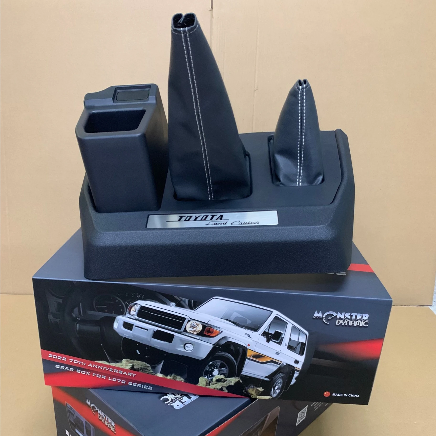 Center Console Gear box storage box with 2USB or without USB charger and cup holder for FJ70 FJ75 FJ79 LC Pickup New Land Cruise