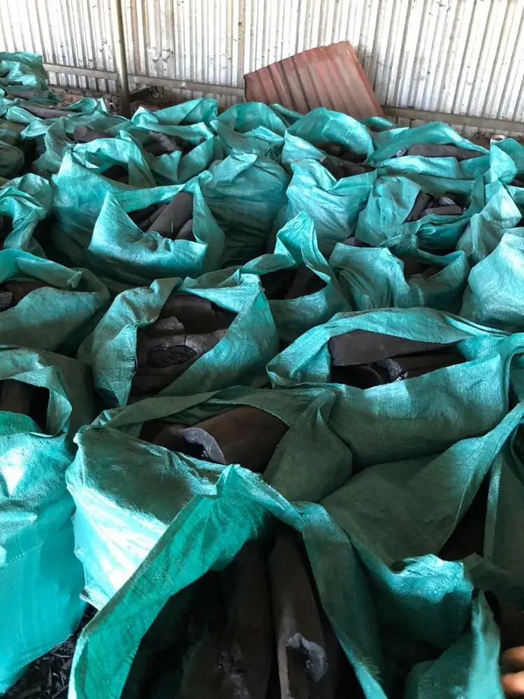 Best price for BBQ Lump Hardwood charcoal from Vietnam Factory
