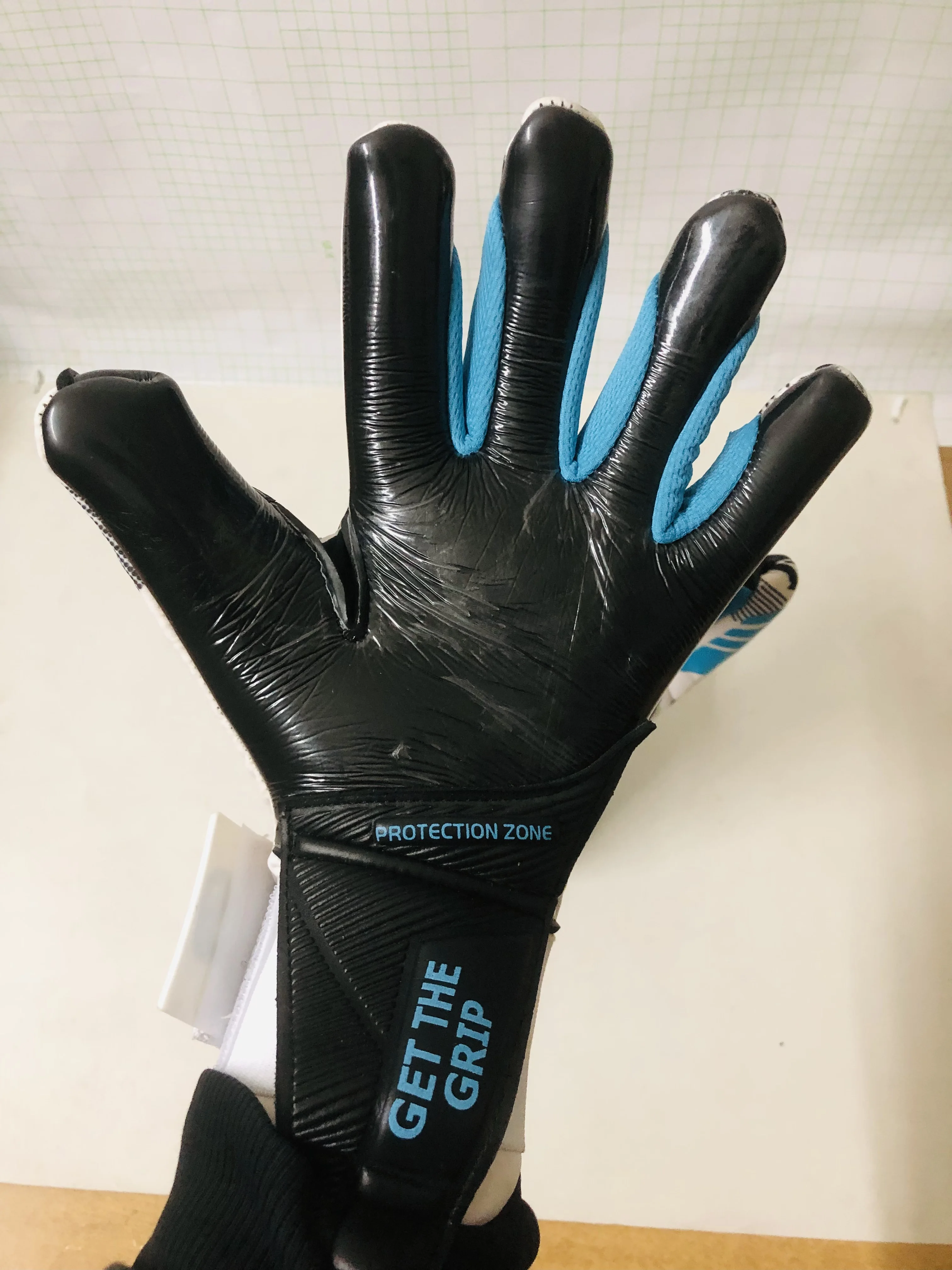 Профессиональные перчатки вратаря/высококачественные немецкие латексные 4 мм