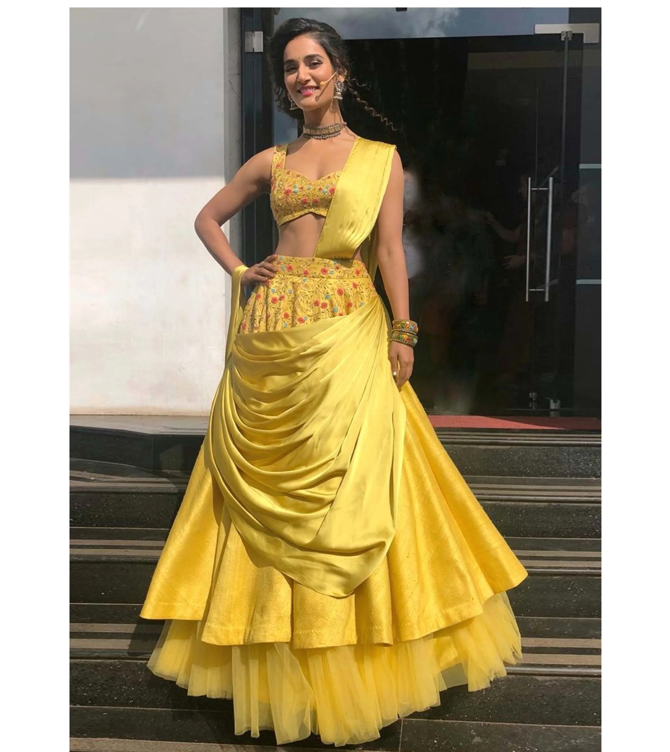 Lahenga choli colorful Indian designer net velvet taffeta silk fabrics lehenga choli dupatta blouse semi stitched wholesale