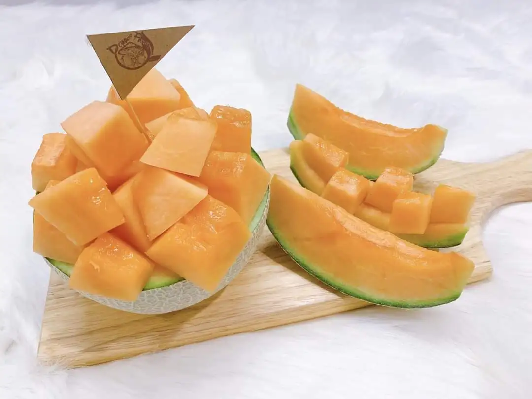 Melon is a fruit rich in nutrients has sweet taste very popular and been exported to EU US ASIA other markets.