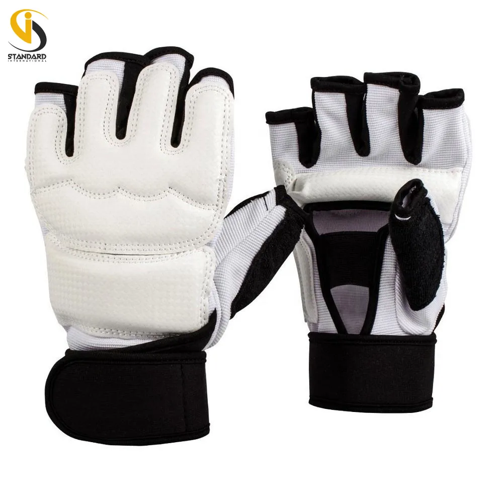2021 New hot selling  high quality Boxing equipment protectors for training and competition taekwondo gloves
