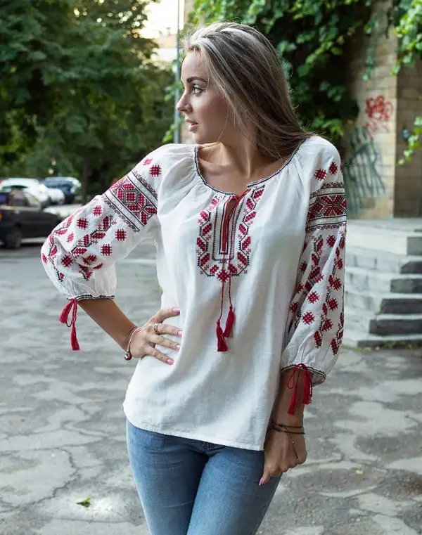 New Traditional Embroidery Design Fashionable Wide Long Sleeve Ukrainian dress With tassel White Casual Ukrainian Blouse/Top