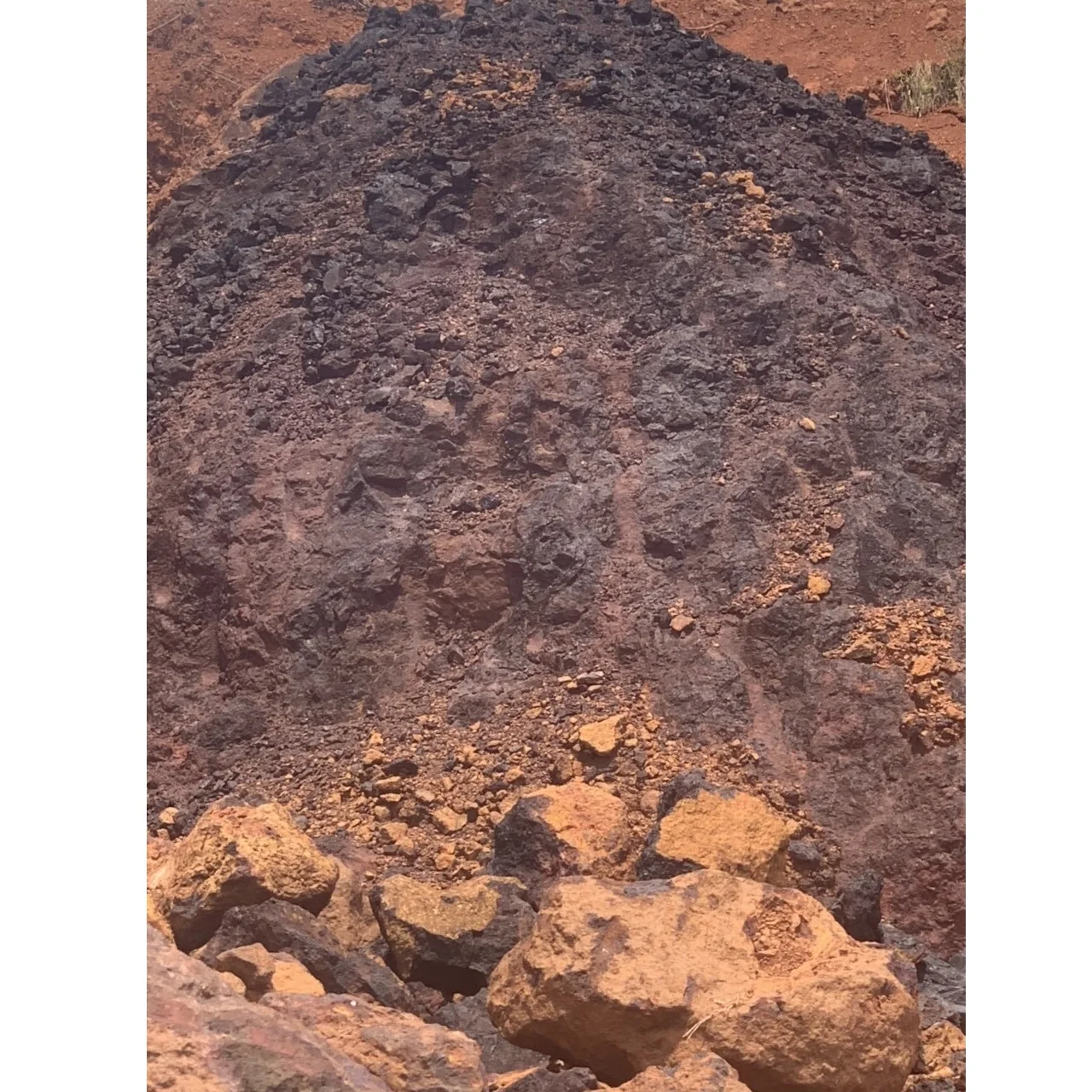 
Шахтная железная руда 10 - 50 мм 62% - 70% с пиритовым типом, экспортируется из лаоса 