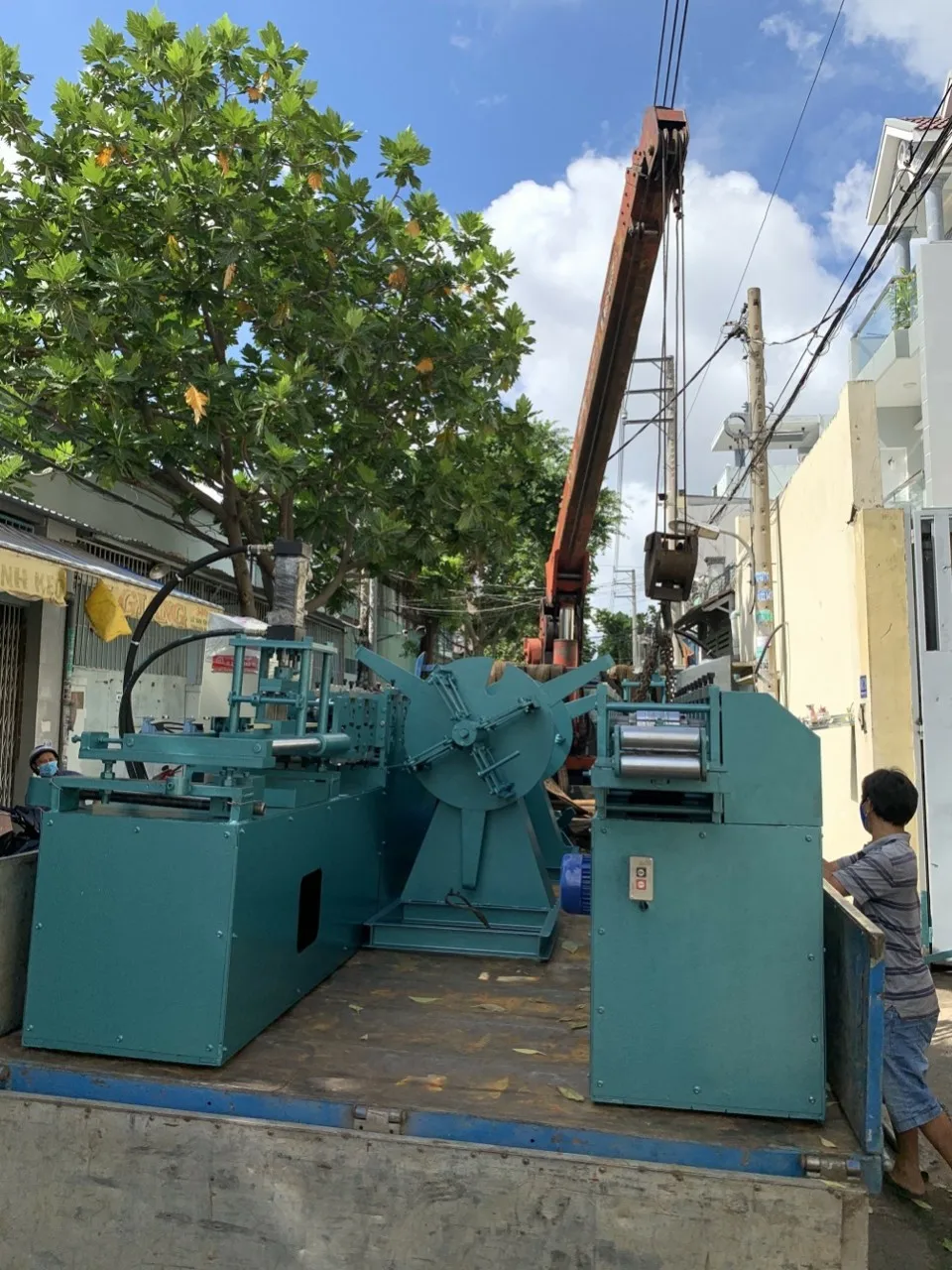 Лидер продаж 2021! Высококачественная роликовая дверь сделано в вьетнаме