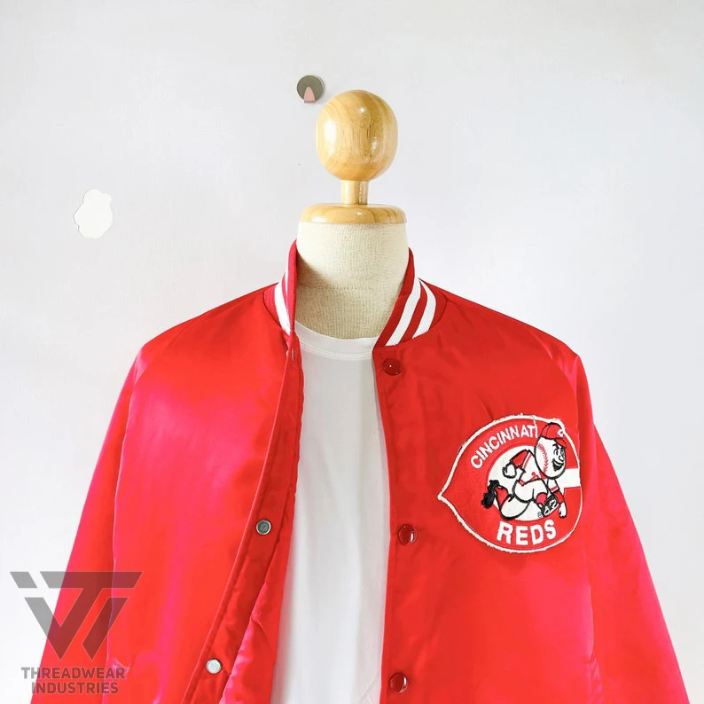 Изготовленный На Заказ блок красная и черная атласная Цинциннати бейсбол вышитые полный с боковой молнией Молодежная куртка